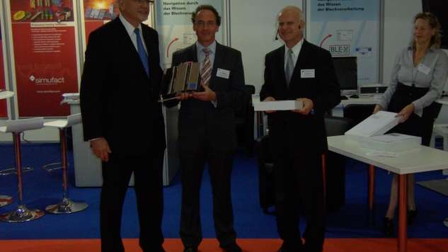 Handover of the certificate for the EFB seal of approval 'Innovative Alliance''
